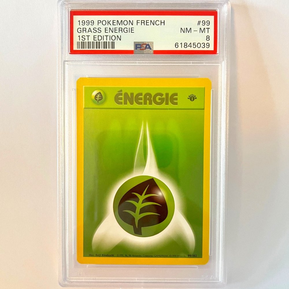 PSA 8 Grass Energie NM - MT 99/102 French Base 1st Edition 1999 Pokémon 61845039